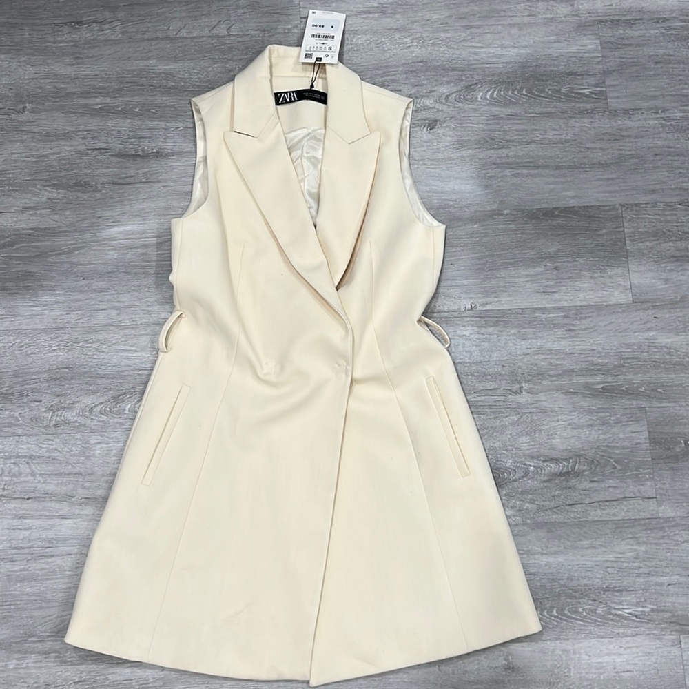 Zara vest